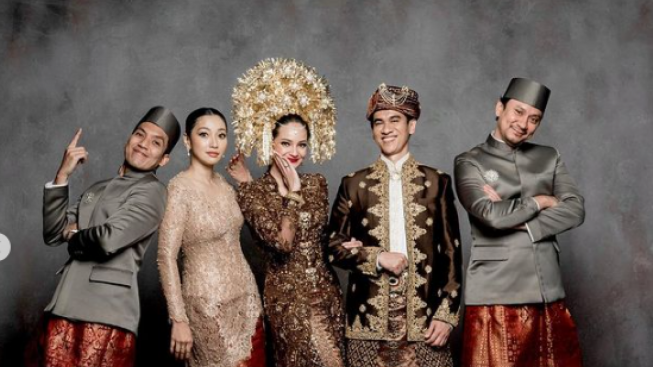 Digoda Enzy Storia karena Terharu, Desta Langsung Mengelak: Nangis karena Masalah Lain Zy!