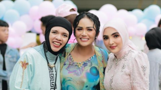Ashanty dan KD Akhirnya Kumpul Bareng Geni Faruk, Netizen: Besanku Tidak Ghoib Lagi