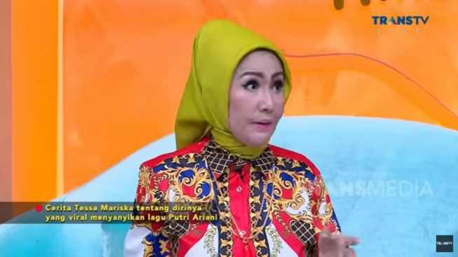 Tessa Mariska Viral Gegara Nyanyi You Break My Heart Salah Lirik dan Diundang ke TV, Warganet Sewot: Kok Bukan Putri Ariani yang Diundang?