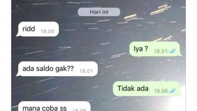 Ngelunjak, Nggak Dikasih Pinjam Uang, Perempuan Ini Malah Minta Bukti Saldo