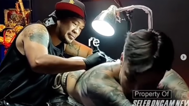 Cover Up Tatto Wajah Syahnaz di Punggung Rendy Kjaernett, Hendric Shinigami Ingin Balas Sakit Hati Lady: Biar Dia Tahu!