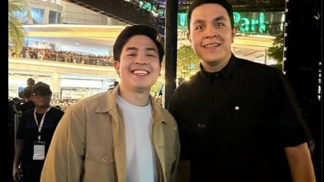 Jerome Polin Unggah Foto Bareng Tulus, Netizen: Akhirnya Ketemu Kembaran