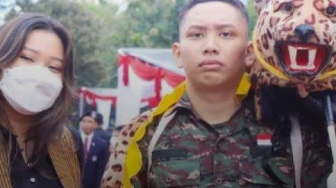 Kedua Ortunya di Penjara, Putri Ferdy Sambo Trisha Eungelica Dampingi Adiknya yang Lulus Akpol 2023