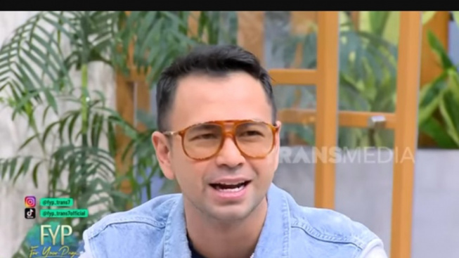 Raffi Ahmad Wanti-wanti Adiknya yang Terjun ke Politik: Soal Duit Tenang, Kakak Lu Kaya Nggak Usah Tergoda
