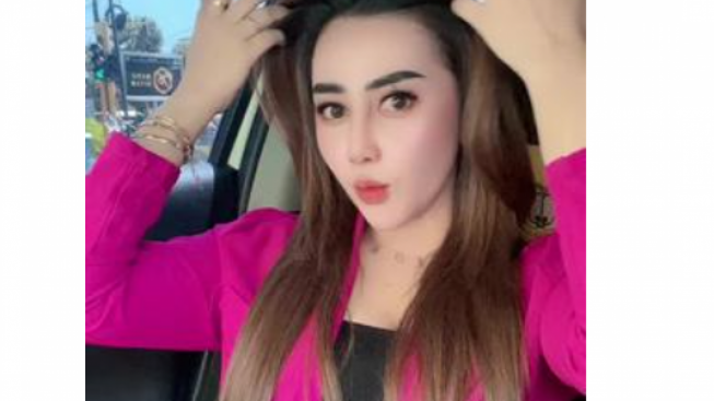 Luluk Nuril Seleb TikTok Asal Probolinggo Viral, Arogan Marahi Siswi Magang