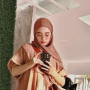 Belum Resmi Cerai Tapi Sudah Dilamar Ratusan Pria, Publik Bandingkan Inara Rusli dengan Larissa Chou: Cantik Tapi Nggak Gini Amat!