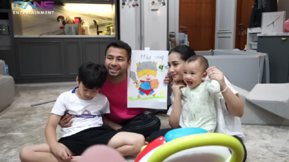 Rafathar Bikin Kado Spesial Untuk Cipung Bikin Nagita Slavina Bangga