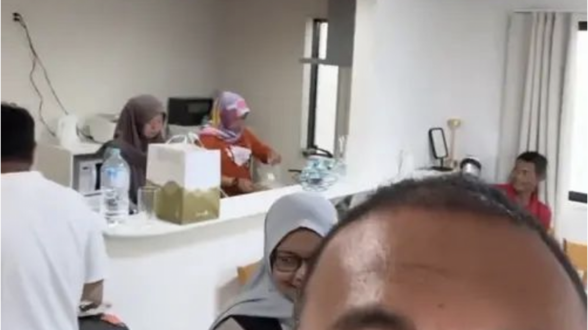 Area dapur rumah Pratama Arhan