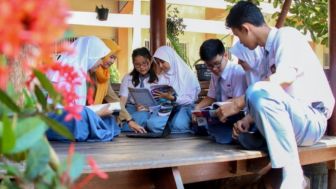 Viral, Siswa SMA di Manado Tidak Masuk Sekolah Sebulan Gegara Nunggak Uang Sumbangan