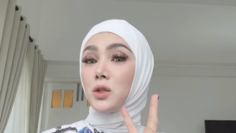 Suara Bergetar, Mulan Jameela Minta Maaf pada Maia Estianty dan Ajak Besarkan Anak Bareng