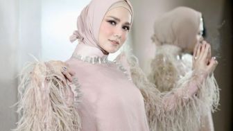 Penampilan Mulan Jameela saat Sosialisasi ke UMKM Bikin Salfok: MasyaAllah Perfect
