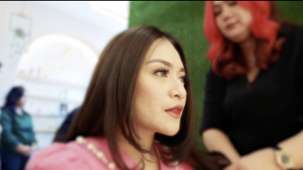 Nathalie Holscher Pamer Bisnis Salon Barunya, Netizen: Oh Jadi Ini Alasan Lepas Hijab?