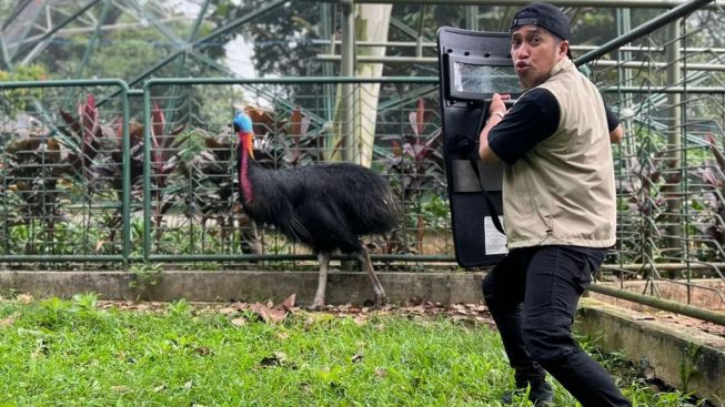 Rumah Irfan Hakim Dihuni Hantu: Pria Berwajah Seram Hingga Bunyi Cangkul