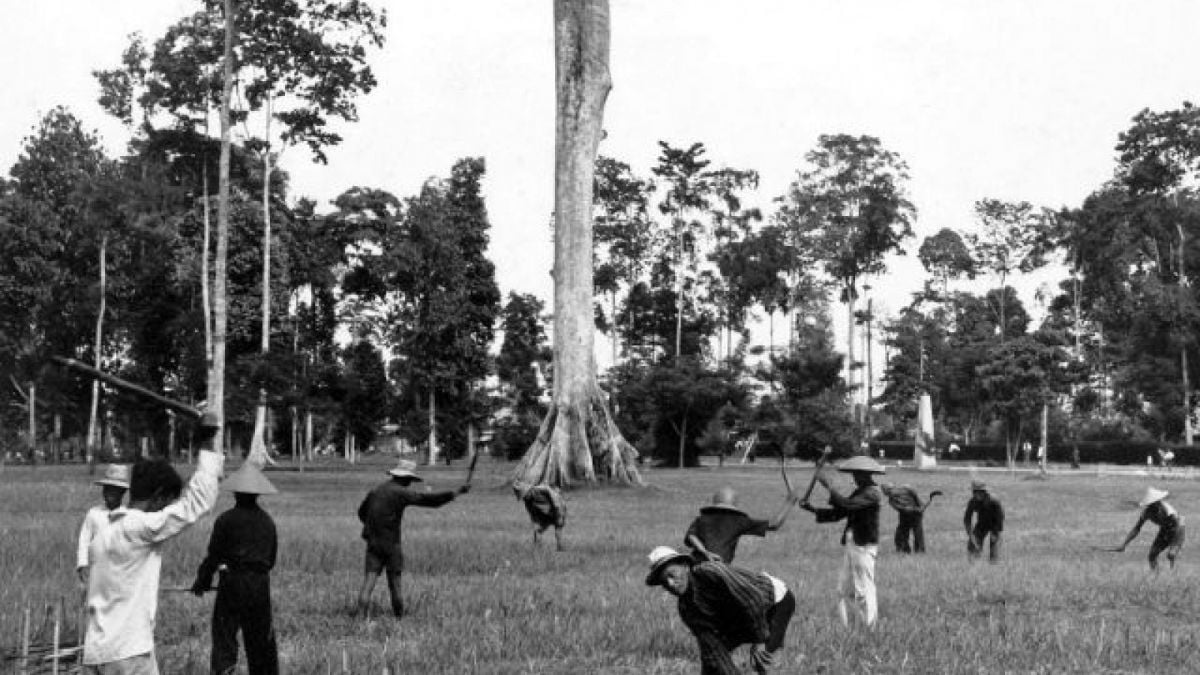 Alun-alun Metro [KITLV]