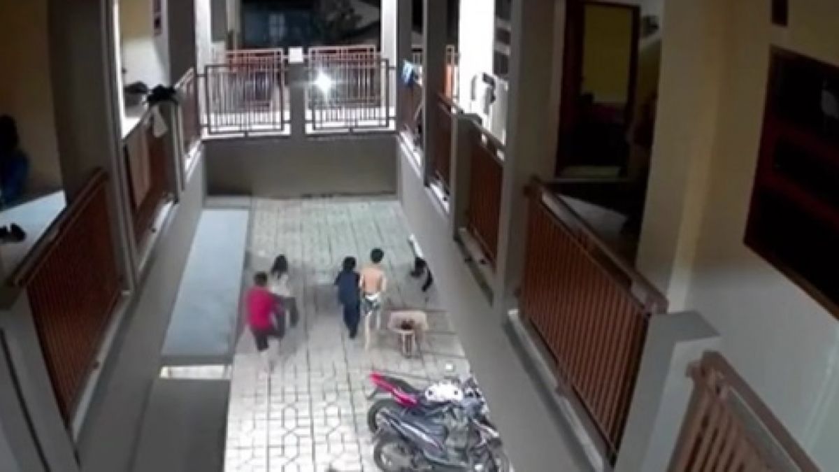 Detik-detik terjadinya gempa Cianjur, Selasa (24/1/2023) dini hari [Twitter/@IdaPratiwiSury1]