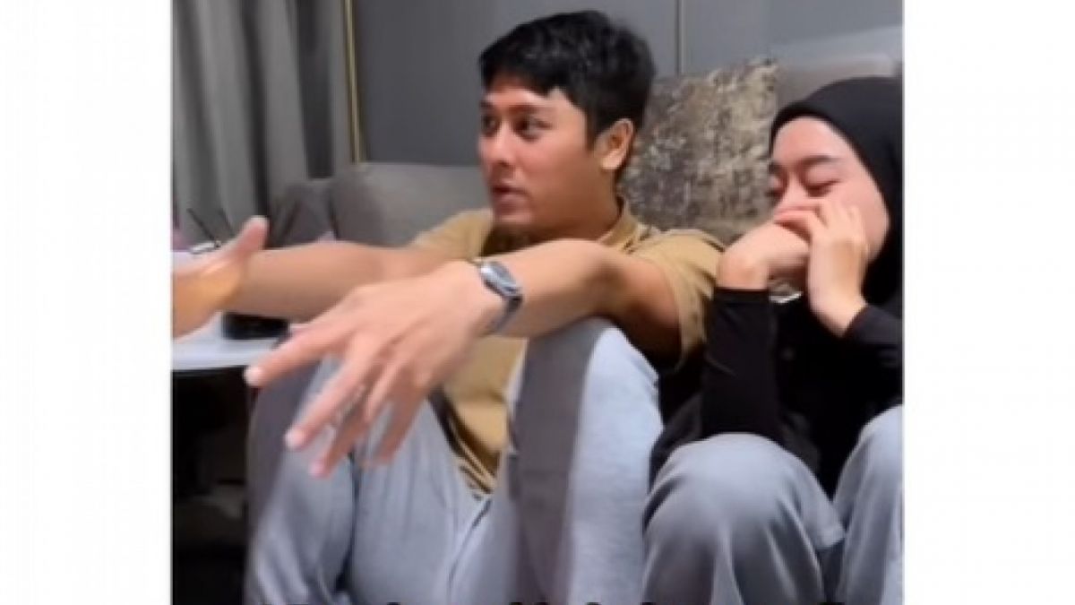 Rizky Billar dan Lesty Kejora [(Instagram/@lambegossip)]