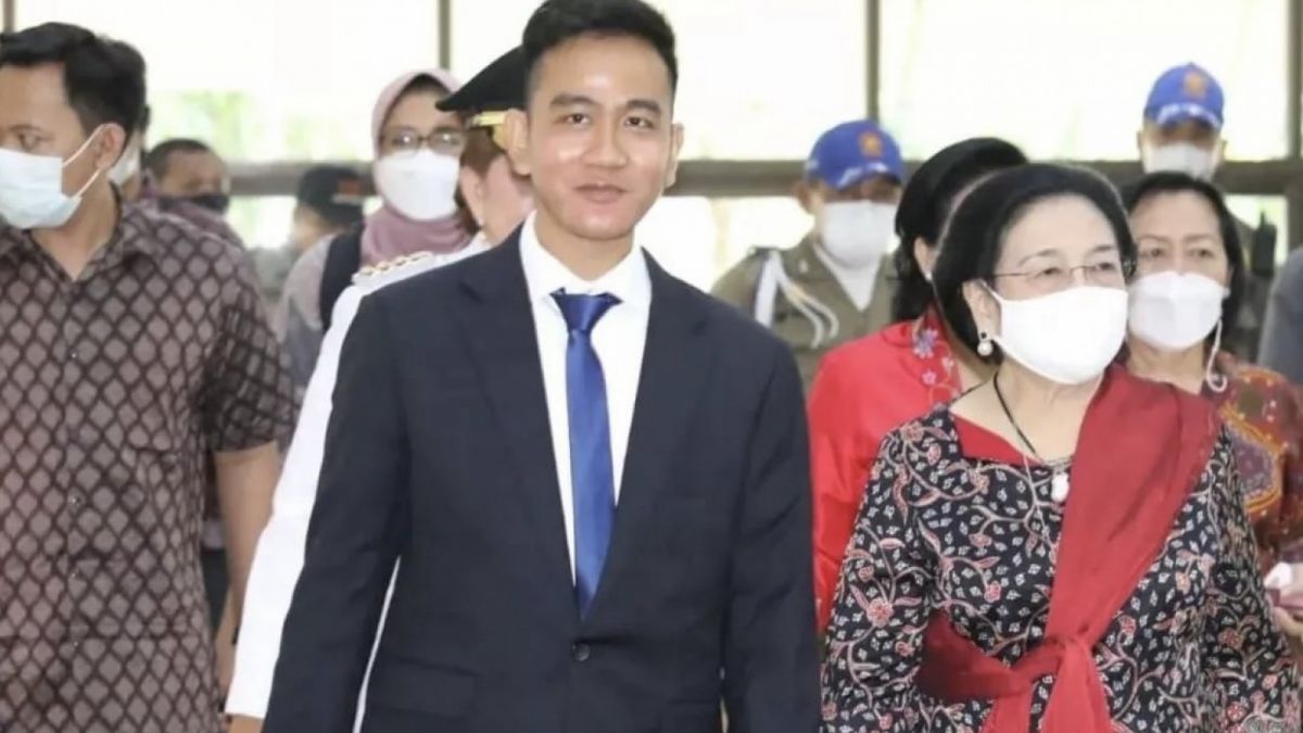 Gibran Rakabuming dan Megawati. [(Twitter/HastoSuprayogo)]