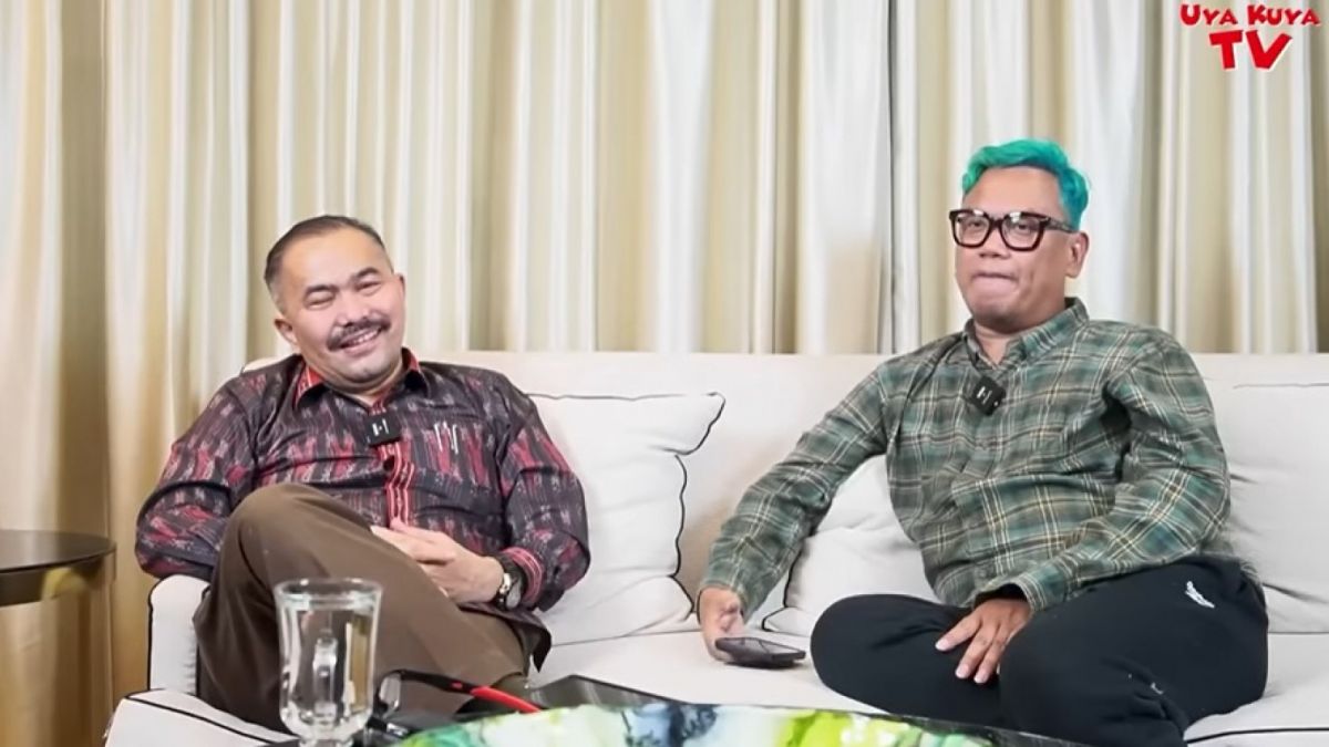 Kamaruddin Simanjuntak dan Uya Kuya [YouTube/Uya Kuya TV]