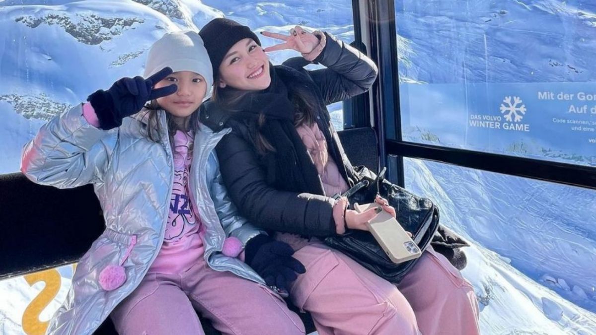 Ayu Ting Ting dan Bilqis Khumairah Razak. [[Instagram]]