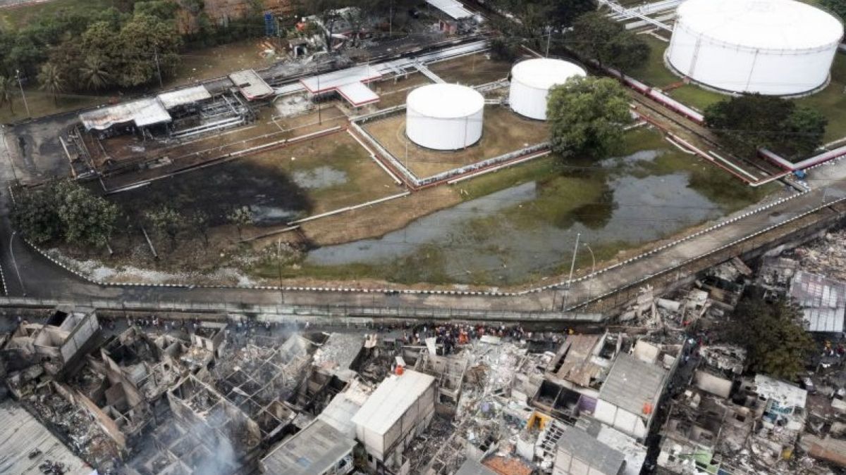 Kerusakan akibat kebakaran di Depo Pertamina Plumpang, Jakarta pada Jumat malam (3/3/2023). [Antara]