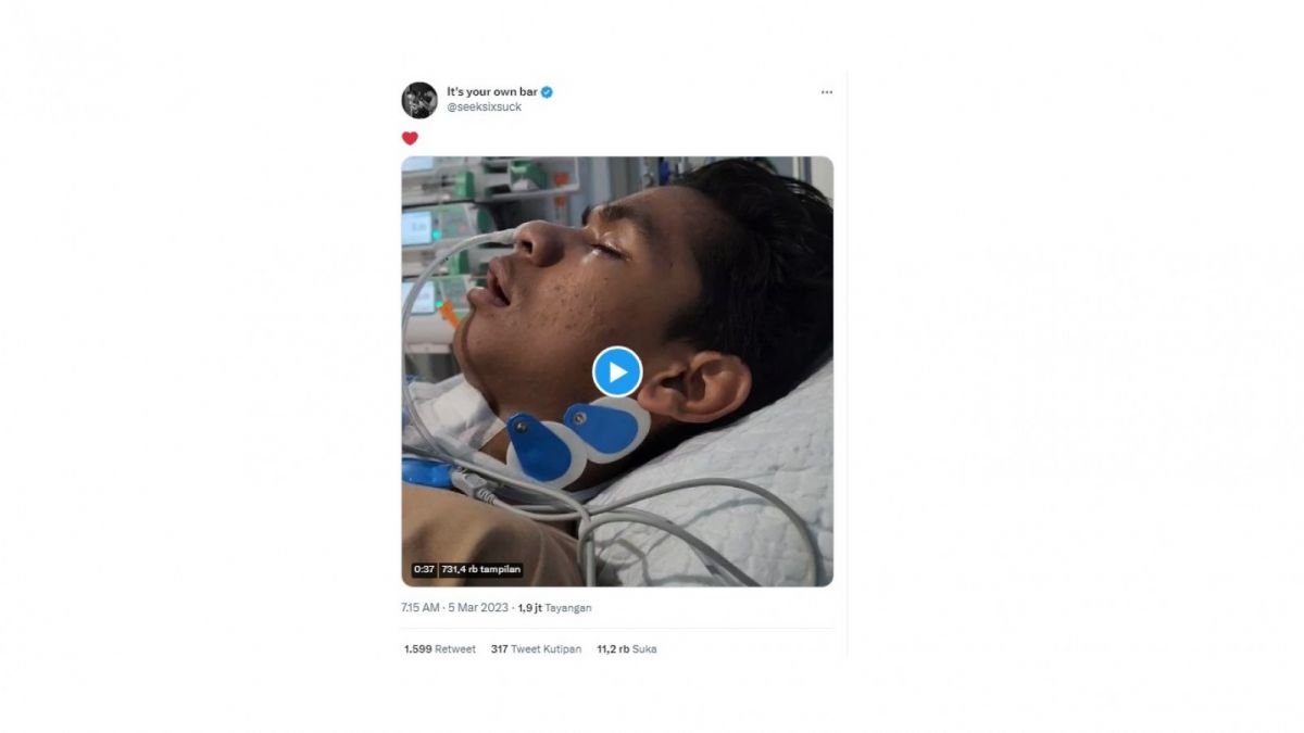 Cuitan ayah David. [[Twitter/seeksixsuck]]