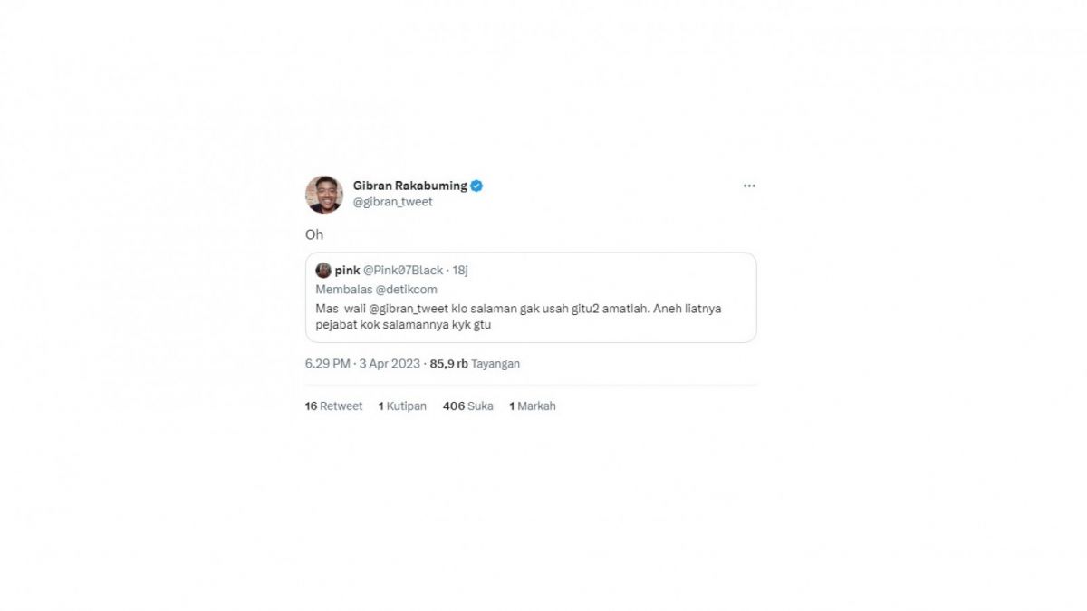 Cuitan warganet yang mengomentari gaya salaman Gibran Rakabuming. [[screenshot]]