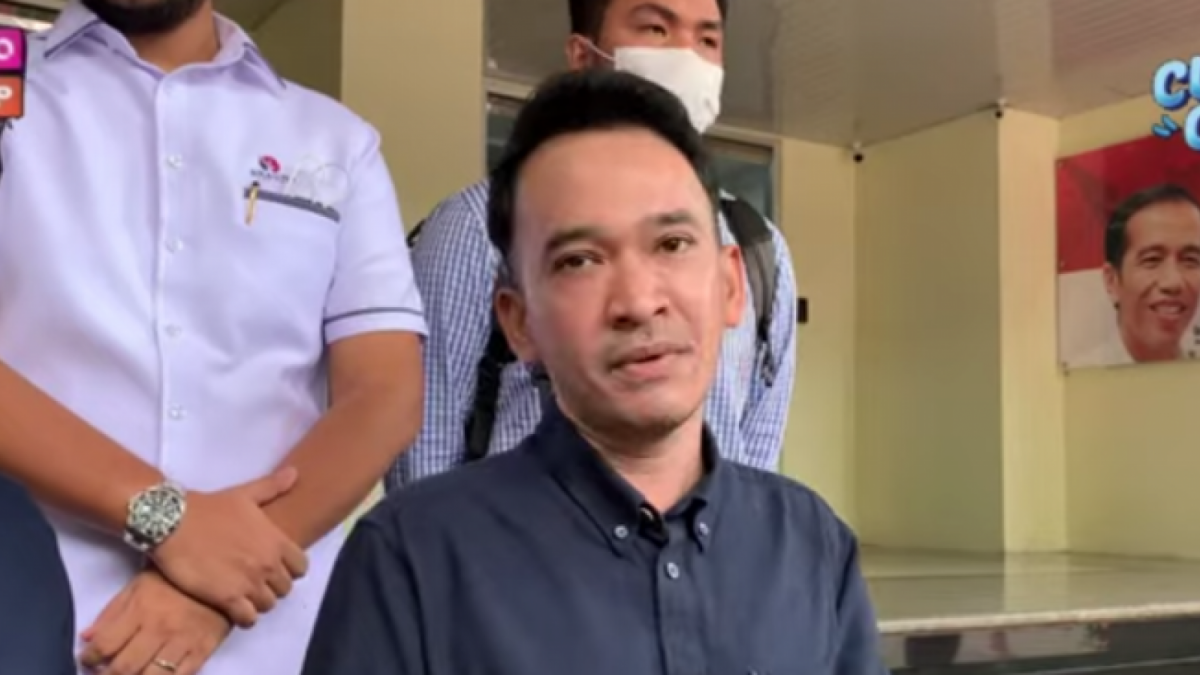 Ruben Onsu. [[YouTube]]