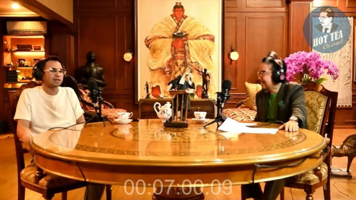 Raffi Ahmad dan Hotma Sitompul [(YouTube/Hotma Sitompoel Official)]