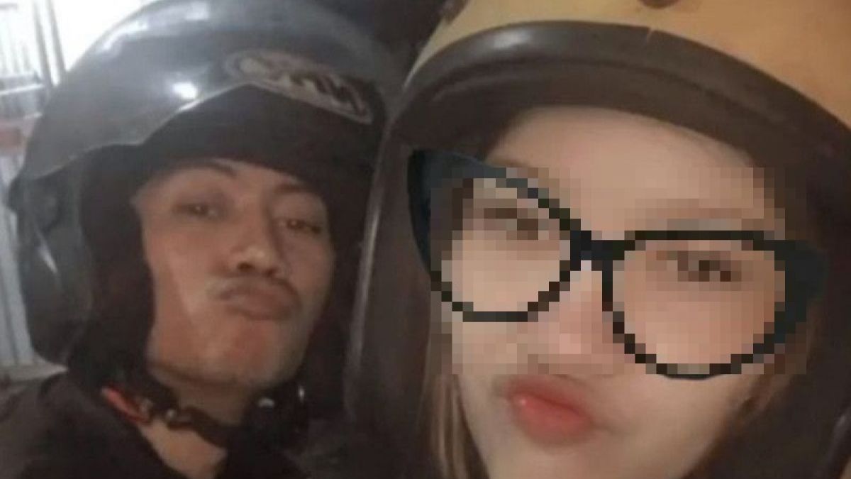 Rizky Gustaman (kiri), pelaku penculikan gadis belia di Bandung ditangkap polisi pada Senin (8/5/2023). Video penculikan viral di media sosial. [Antara]