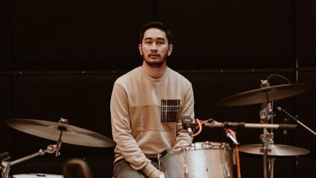 Jeje Govinda. [[Instagram/ritchieismail]]