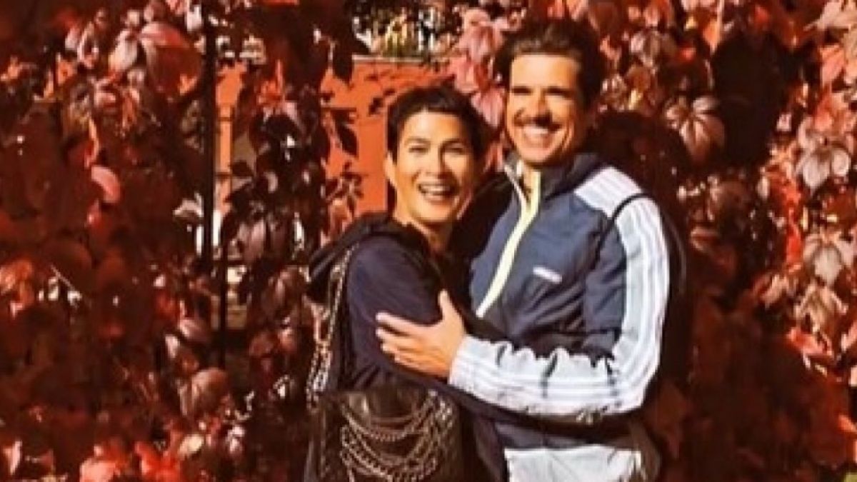 Asha Smara Darra dan kekasihnya Gabriel, mereka jadian sejak lima tahun silam [(Instagram/@oscarlawalata)]