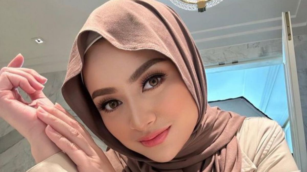 Nathalie Holscher [Instagram/nathalieholscher]