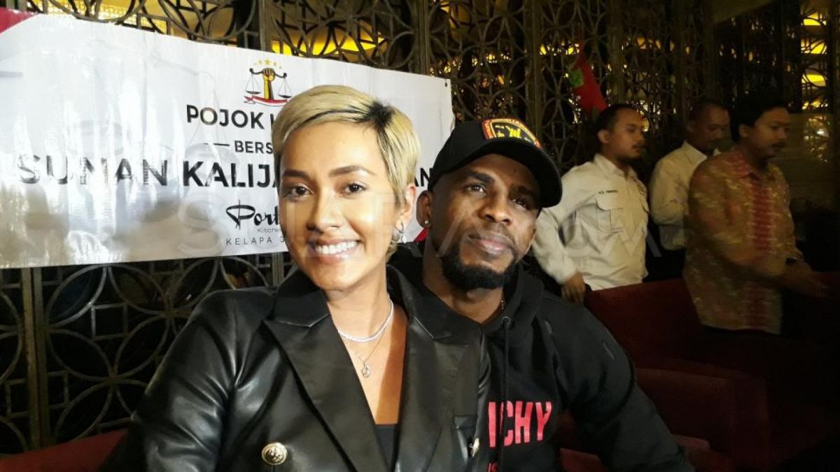 Kimmy Jayanti dan suaminya, Greg Nwokolo [[Suara.com/Ismail]]