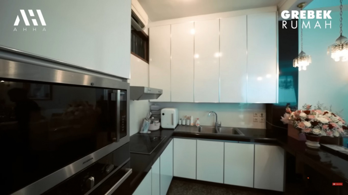 Potret rumah Rizky Billar dan Lesti Kejora. [[YouTube/Atta Halilintar]]