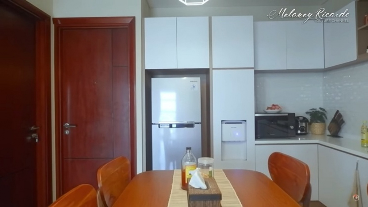 Potret apartemen Inge Anugrah. [[YouTube/Melaney Ricardo]]