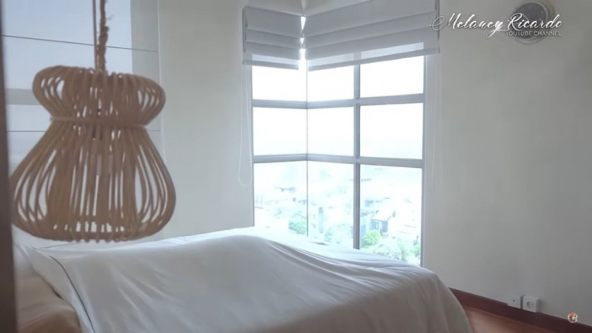 Potret apartemen Inge Anugrah. [[YouTube/Melaney Ricardo]]