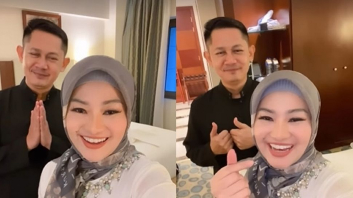 Fitri Carlina dan sang suami. [(Instagram/@fitricarlina)]