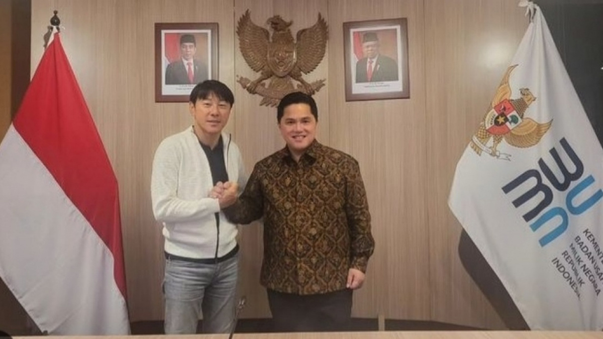 Shin Tae-yong, pelatih Timnas Indonesia bersama Erick Thohir, Ketua Umum PSSI [(Instagram/shintaeyong7777)]