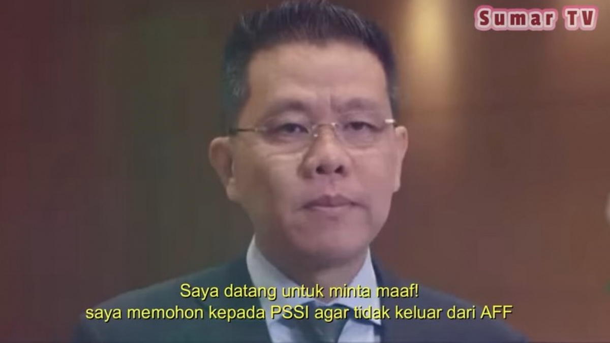 Pidato Presiden AFF Khiev Sameth telah diterjemahkan secara ngawur oleh pembuat video non-kredibel ini [[screenshot YouTube].]
