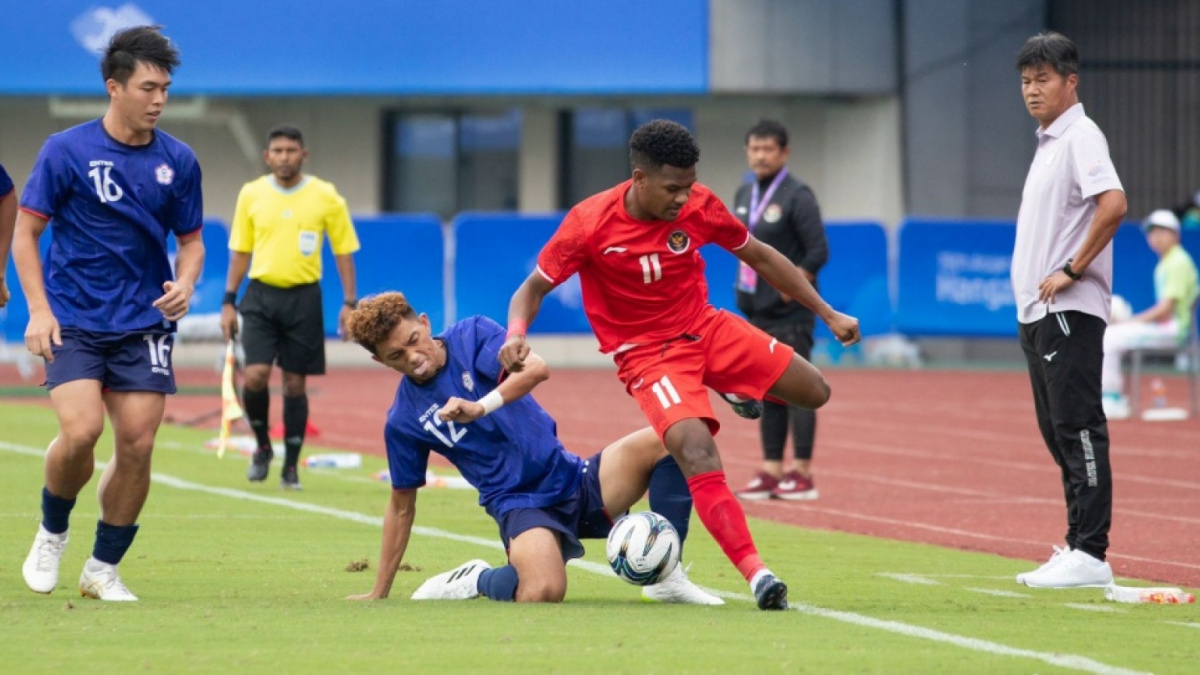 Wen-Yen Chin(16) dalam laga Timnas Indonesia vs Taiwan di Asian Games 2022 [[NOC Indonesia//Naif AlAs]]