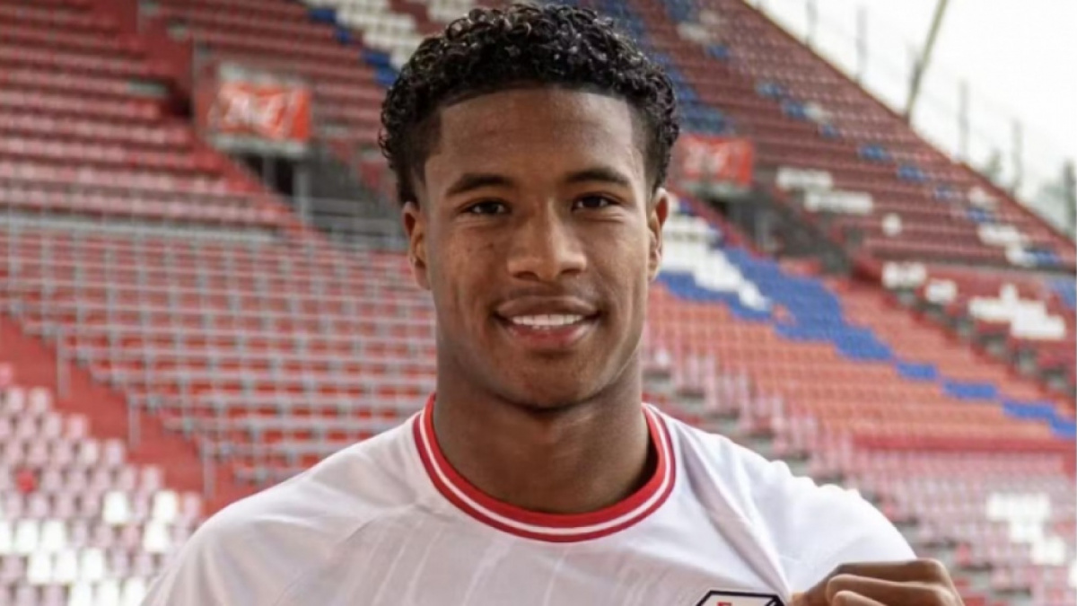 Ryan Flamingo yang berjaya di Liga Italia memiliki darah Belanda-Suriname-Indonesia [(dok. onefootball)]