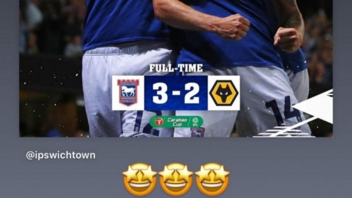 Reaksi pemain Timnas Indonesia Elkan Baggott setelah Ipswich Town kalahkan Wolves dalam laga Piala Liga Inggris [(Instagram Elkan Baggott)]