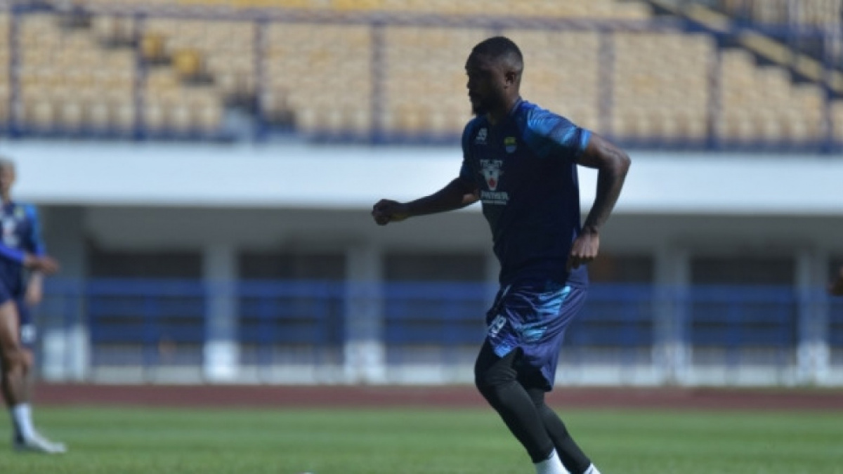 Levy Madinda [Foto: Persib]