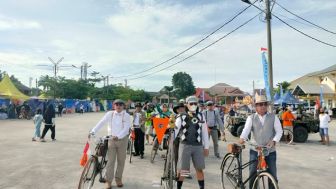 Komunitas Sepeda Onthel Potret Metro, Dari Klangenan Hingga Kampanye Sehat