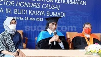 Budi Karya Dianugerahi Doktor HC Dari UGM