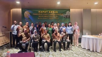 Ketum PP IKAHI Buka Rapat Kerja IKAHI Cabang Khusus MA