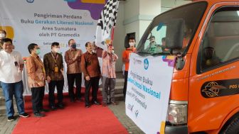 4,1 Juta Eksemplar Buku Dikirim ke Sumatera untuk Tingkatkan Literasi