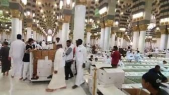 Jemaah Haji Terancam Denda Rp 800 Ribu Bila Merokok di Area Masjid Nabawi