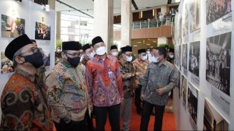 Pameran Foto Mengawal Perjalanan Suci Kala Pandemi Sampaikan Pesan Kemanusiaan