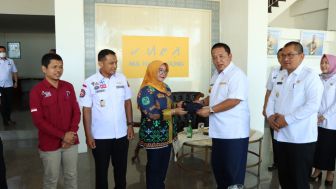 Gubernur Arinal Berikan Bantuan Bagi PKH, TKSK, Tagana dan Pordam